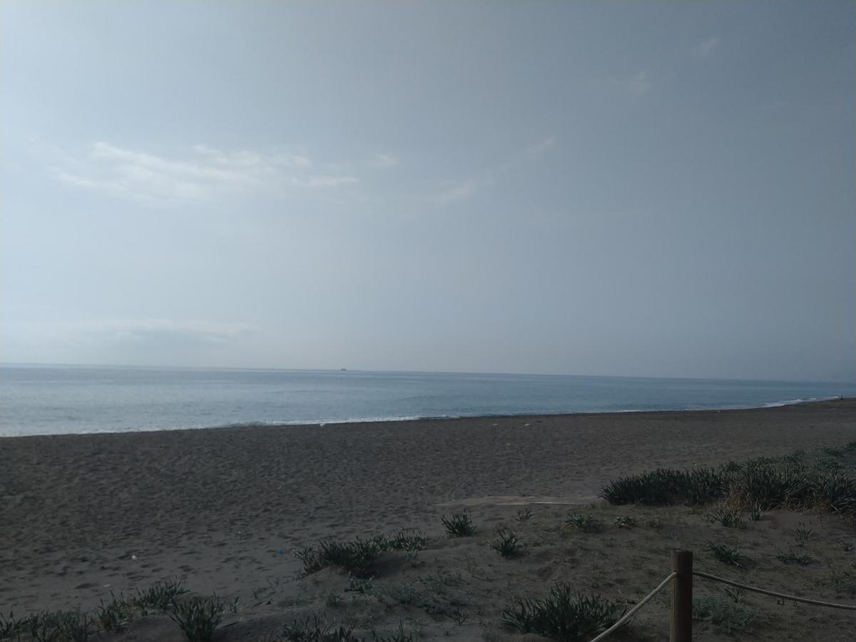 Suites Beach Nature Велес Экстерьер фото